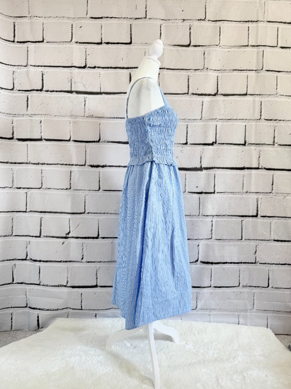 NWT Old Navy Blue Stripe Smocked Midi Dress Petite S Adjustable Straps Cotton - Picture 3 of 11